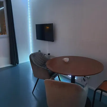 Studio Dans Residence Pour Location Courte Duree Et Etudiants Parking Gratuit Gieres Exterior photo