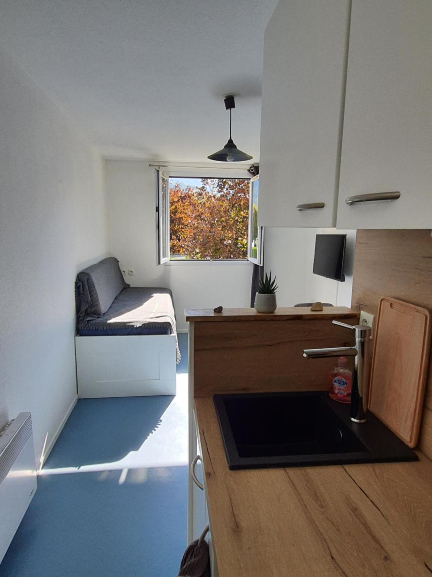 Dans Pour Location Courte Duree Et Etudiants Parking Gratuit Apartment *